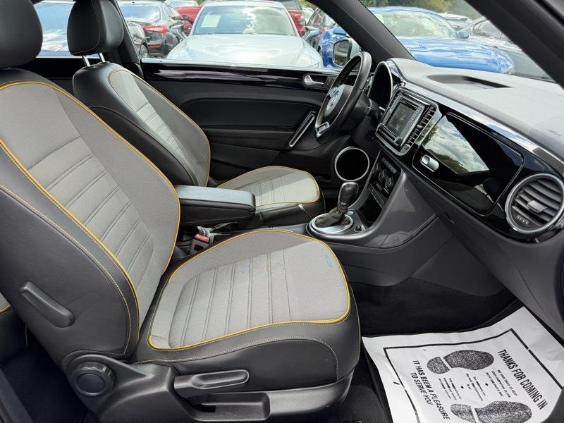 Volkswagen Beetle 2.0T Dune 2018