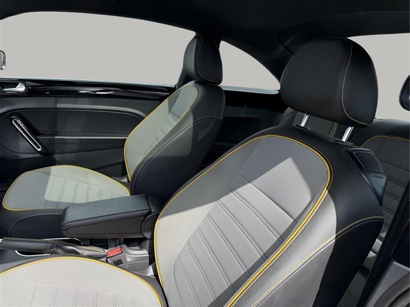 Volkswagen Beetle 2.0T Dune 2018