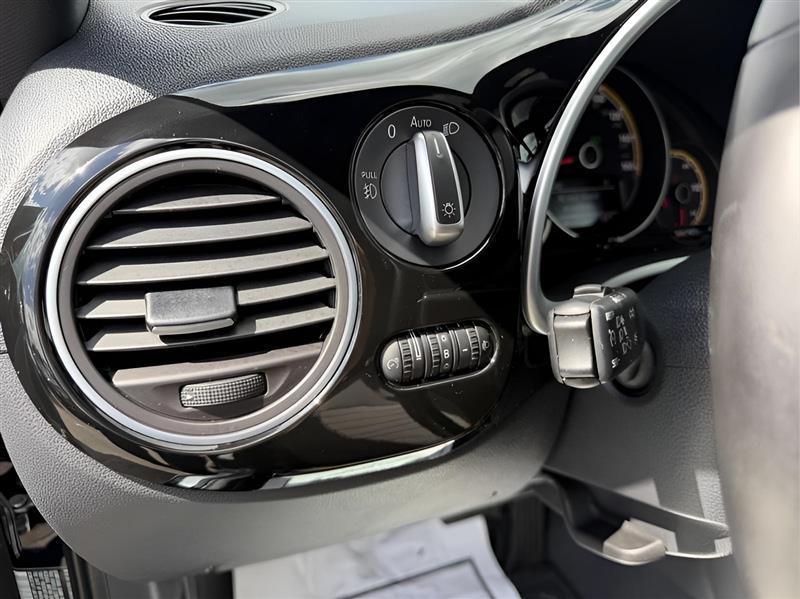 Volkswagen Beetle 2.0T Dune 2018