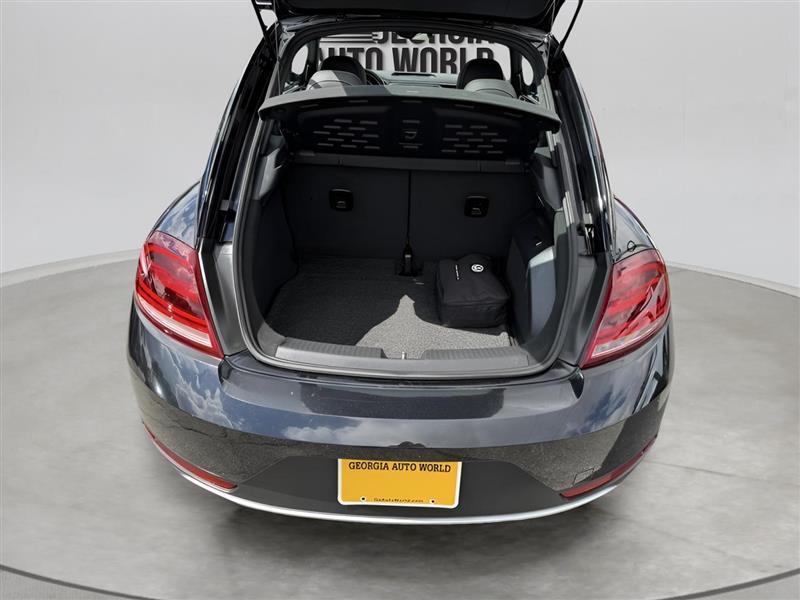 Volkswagen Beetle 2.0T Dune 2018
