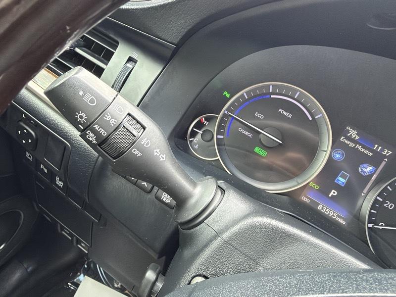 Lexus ES 300h Sedan 2017