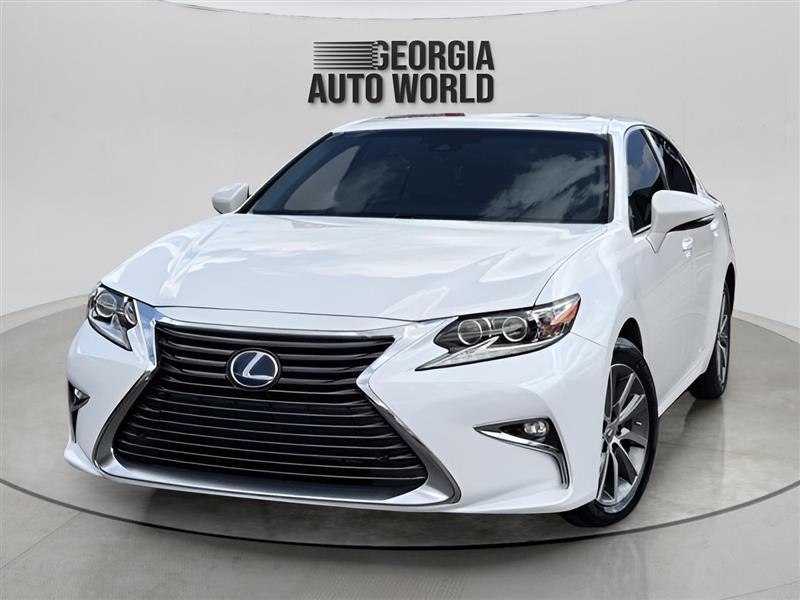 Lexus ES 300h Sedan 2017