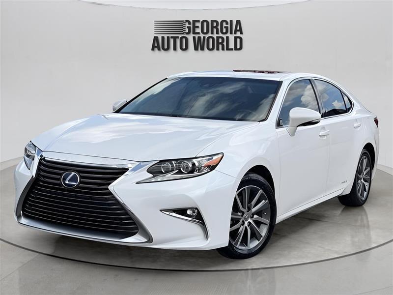 Lexus ES 300h Sedan 2017