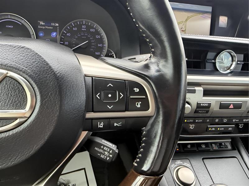 Lexus ES 300h Sedan 2017