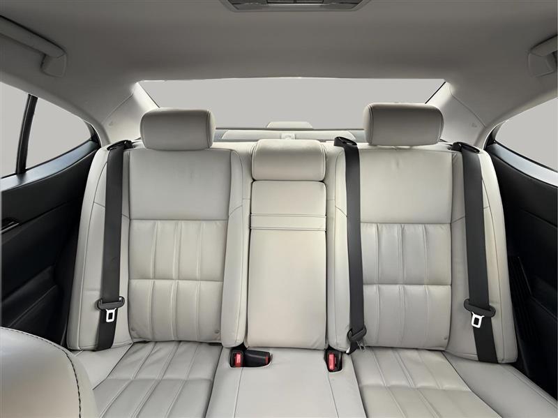 Lexus ES 300h Sedan 2017