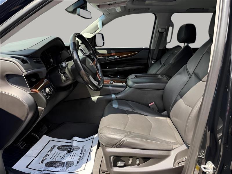 Cadillac Escalade ESV 2WD Luxury 2019