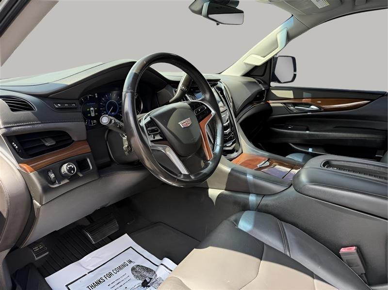 Cadillac Escalade ESV 2WD Luxury 2019