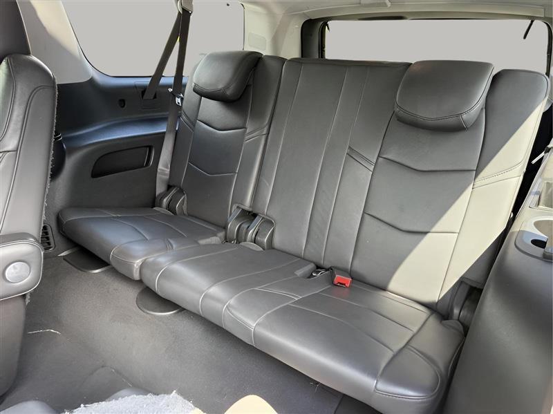 Cadillac Escalade ESV 2WD Luxury 2019