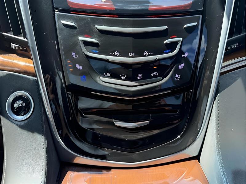 Cadillac Escalade ESV 2WD Luxury 2019