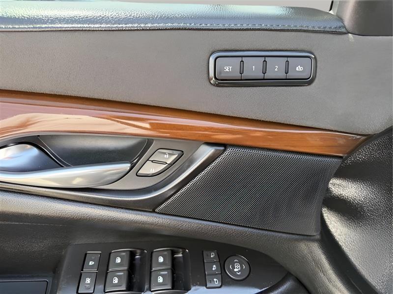 Cadillac Escalade ESV 2WD Luxury 2019