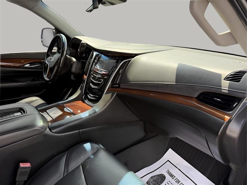 Cadillac Escalade ESV 2WD Luxury 2019