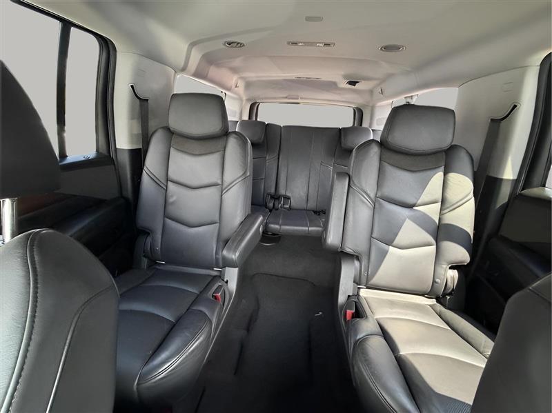 Cadillac Escalade ESV 2WD Luxury 2019