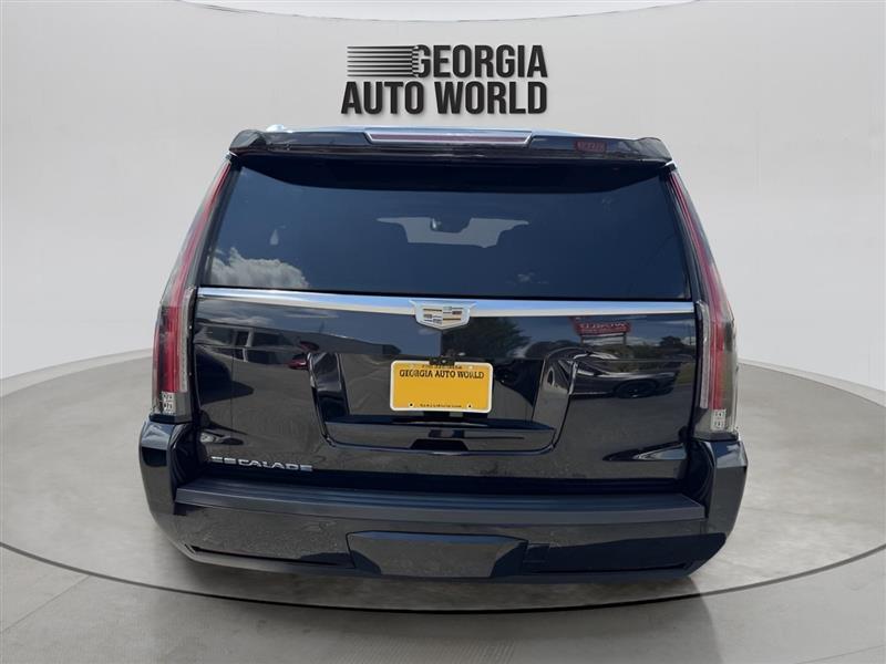 Cadillac Escalade ESV 2WD Luxury 2019
