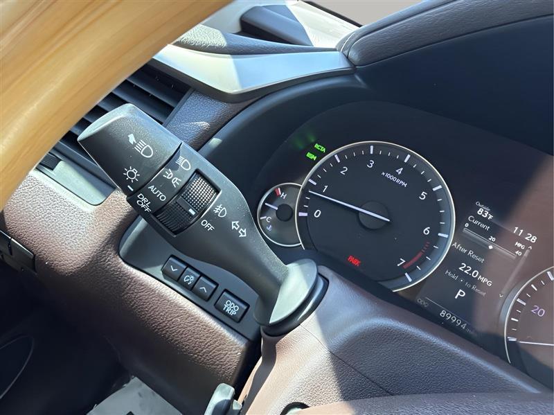 Lexus RX 350L Luxury 4D SUV FWD 2019