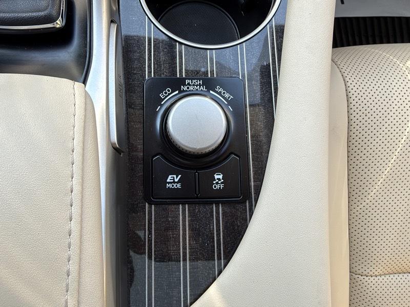 Lexus RX 450hL Base 2019