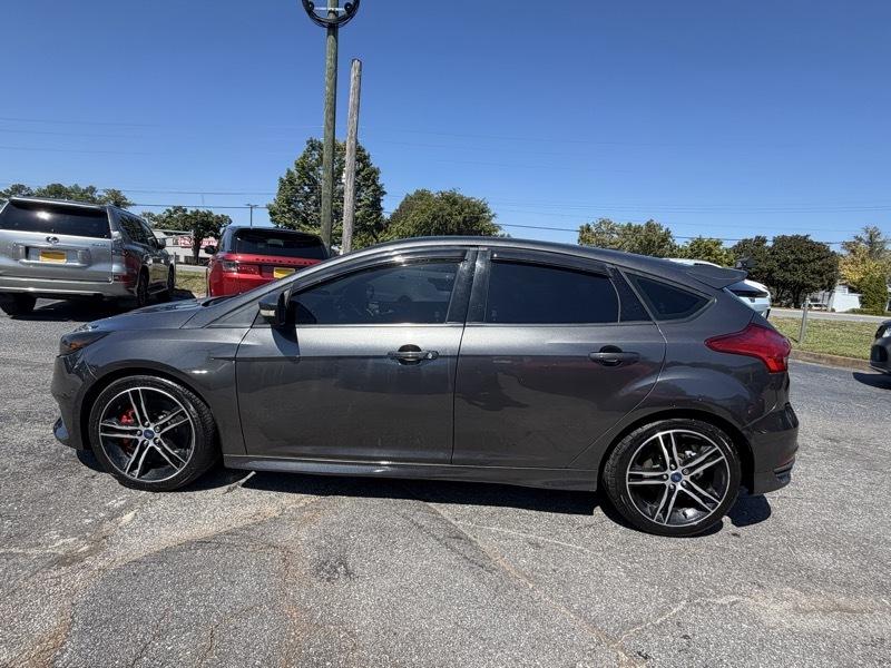 Ford Focus ST Hatch 2016