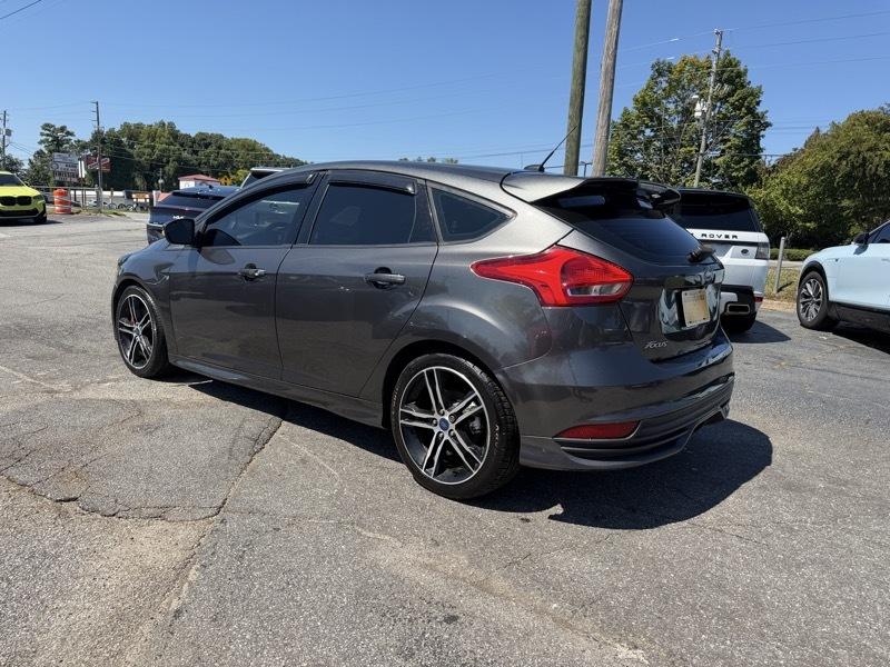 Ford Focus ST Hatch 2016