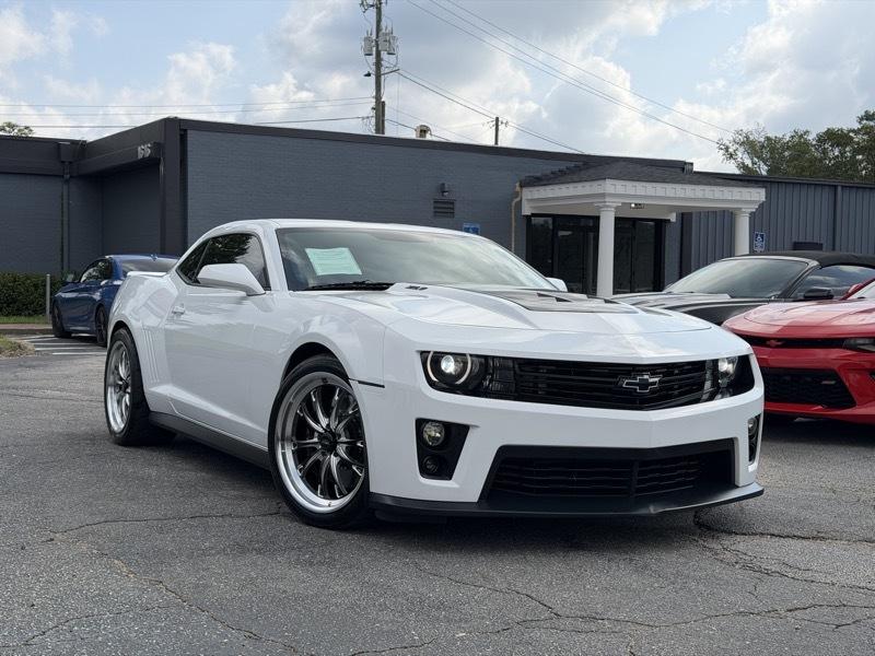 Chevrolet Camaro Coupe ZL1 2013