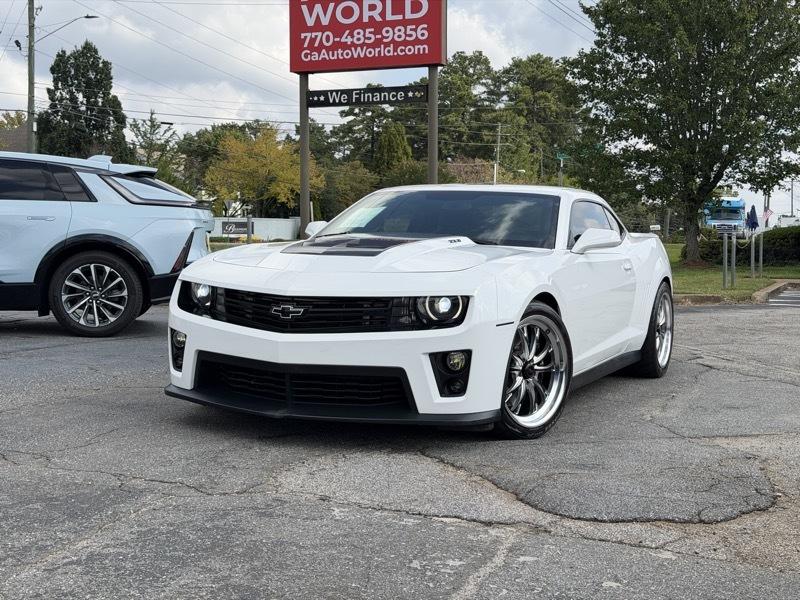 Chevrolet Camaro Coupe ZL1 2013