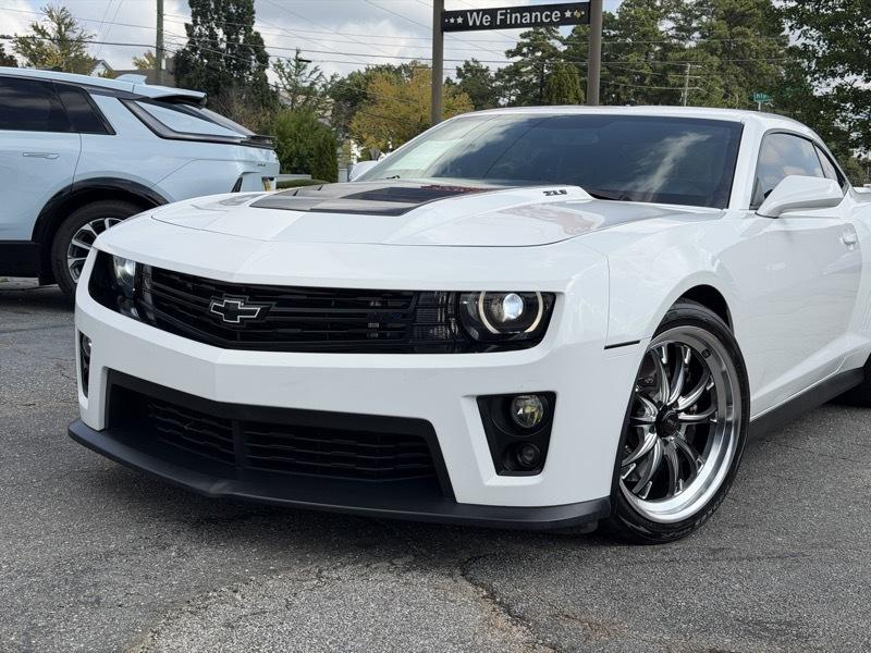 Chevrolet Camaro Coupe ZL1 2013