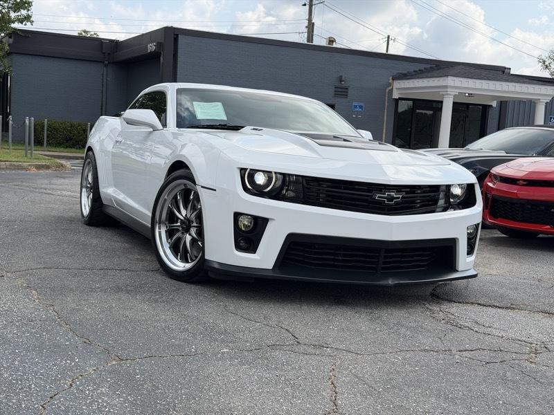 Chevrolet Camaro Coupe ZL1 2013