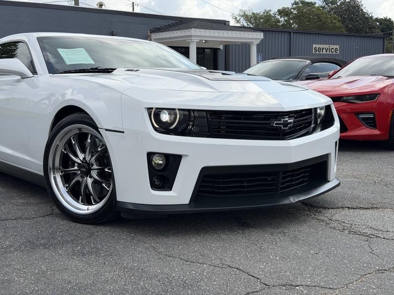 Chevrolet Camaro Coupe ZL1 2013