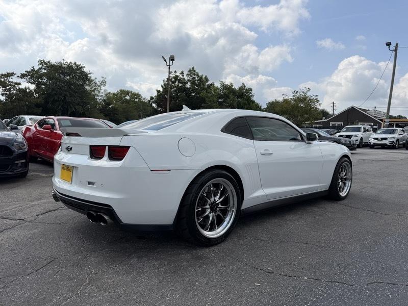 Chevrolet Camaro Coupe ZL1 2013