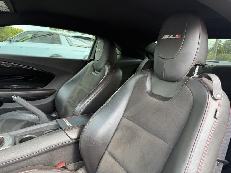 Chevrolet Camaro Coupe ZL1 2013