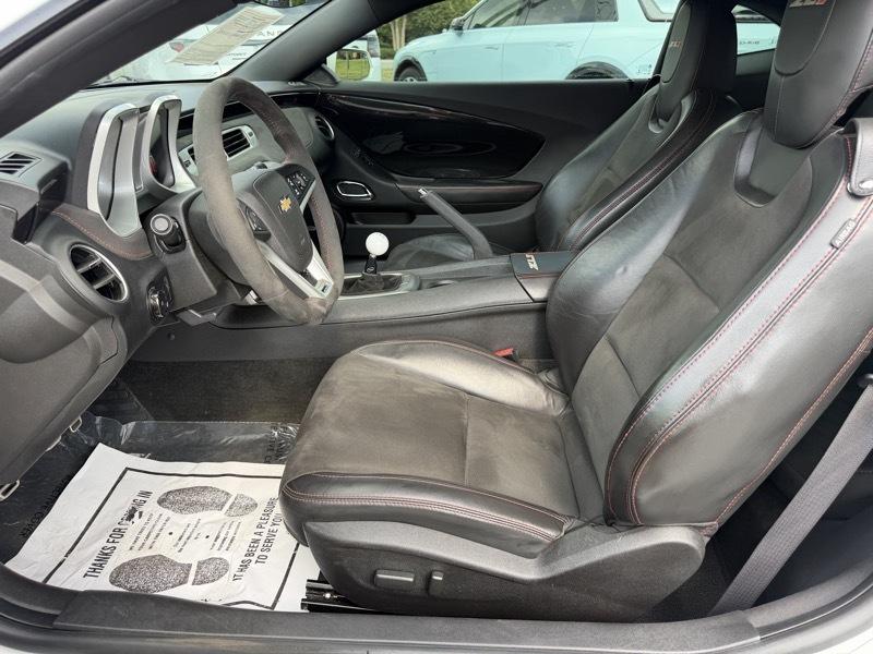 Chevrolet Camaro Coupe ZL1 2013
