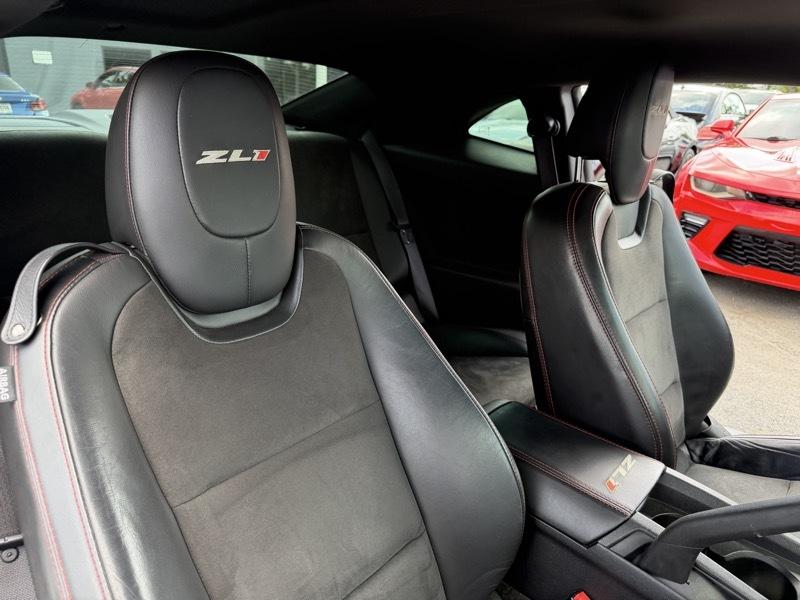 Chevrolet Camaro Coupe ZL1 2013