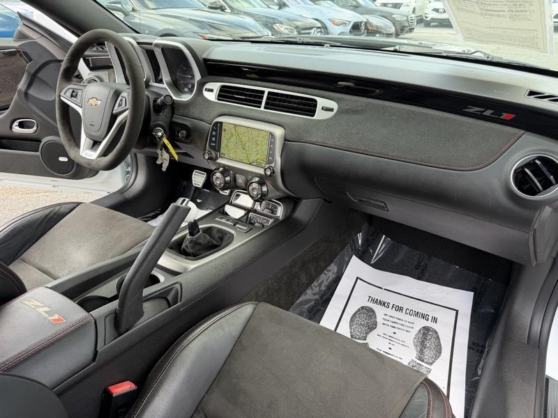 Chevrolet Camaro Coupe ZL1 2013