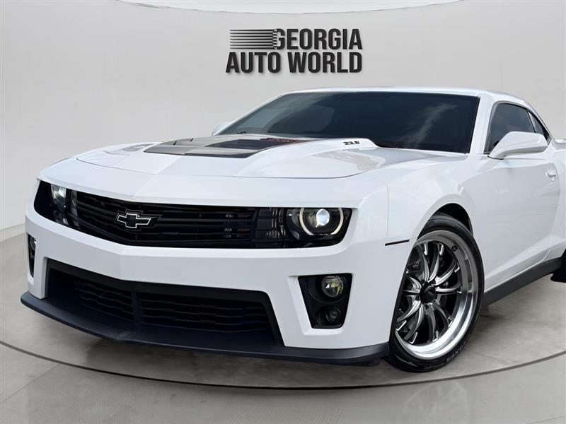 Chevrolet Camaro Coupe ZL1 2013