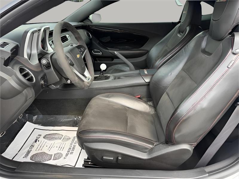 Chevrolet Camaro Coupe ZL1 2013