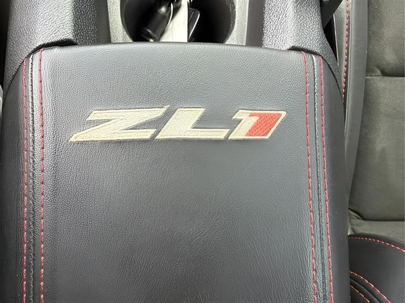 Chevrolet Camaro Coupe ZL1 2013
