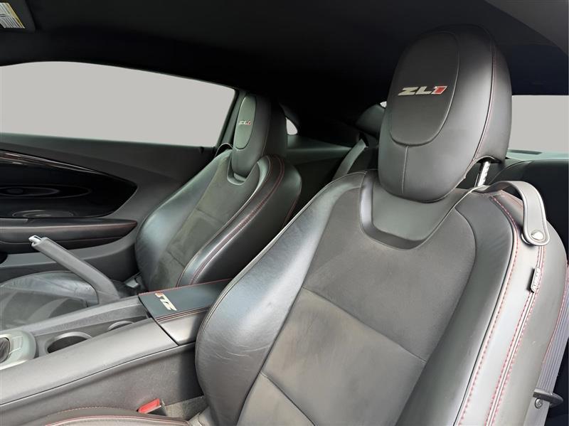Chevrolet Camaro Coupe ZL1 2013