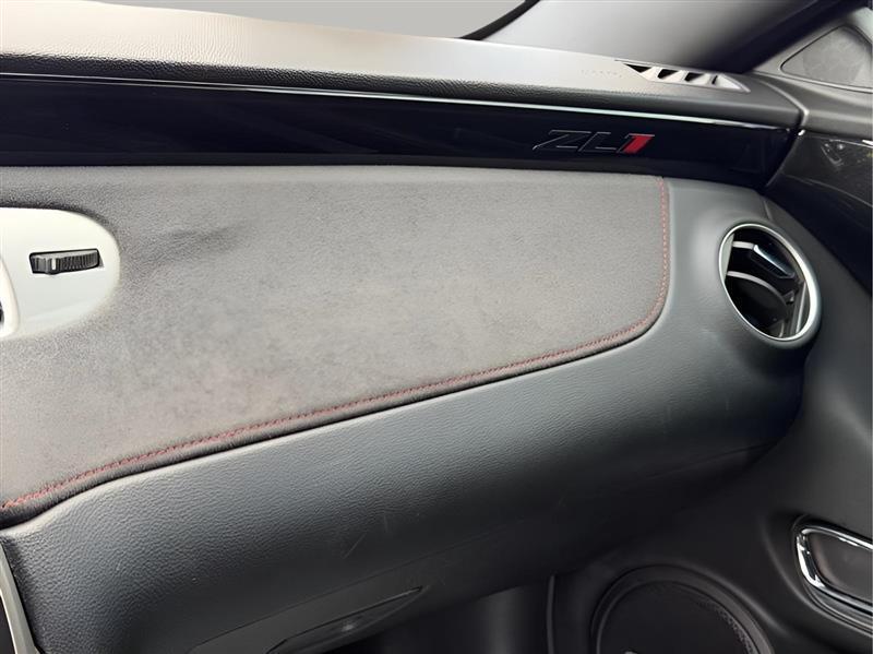 Chevrolet Camaro Coupe ZL1 2013