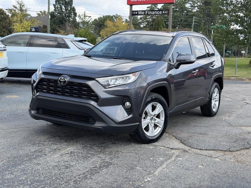 Toyota RAV4 XLE 2019