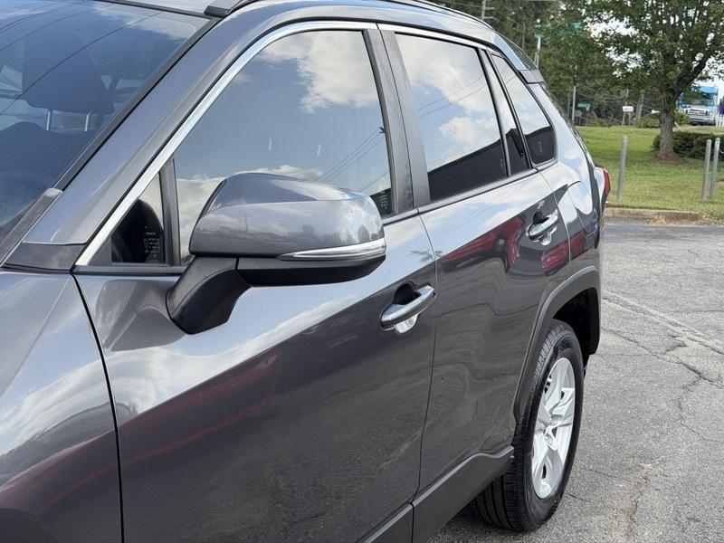 Toyota RAV4 XLE 2019