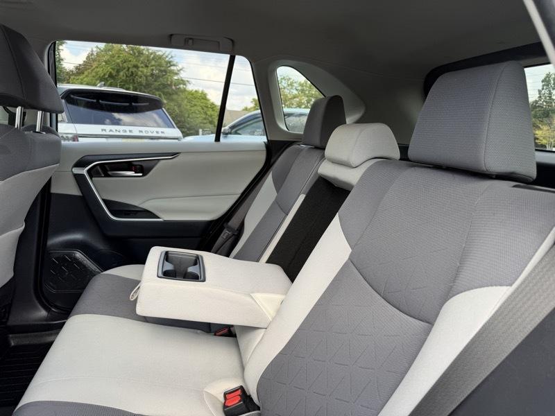 Toyota RAV4 XLE 2019