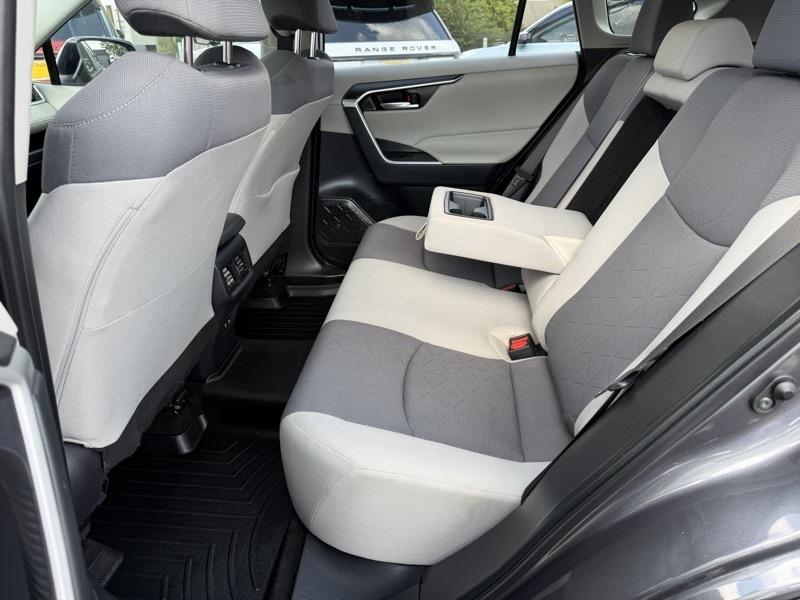 Toyota RAV4 XLE 2019