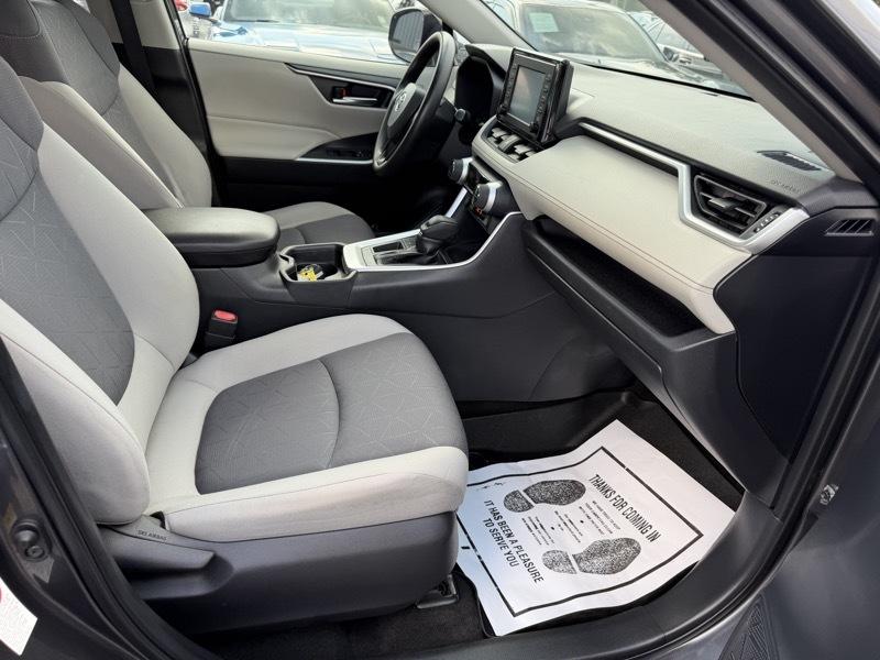 Toyota RAV4 XLE 2019