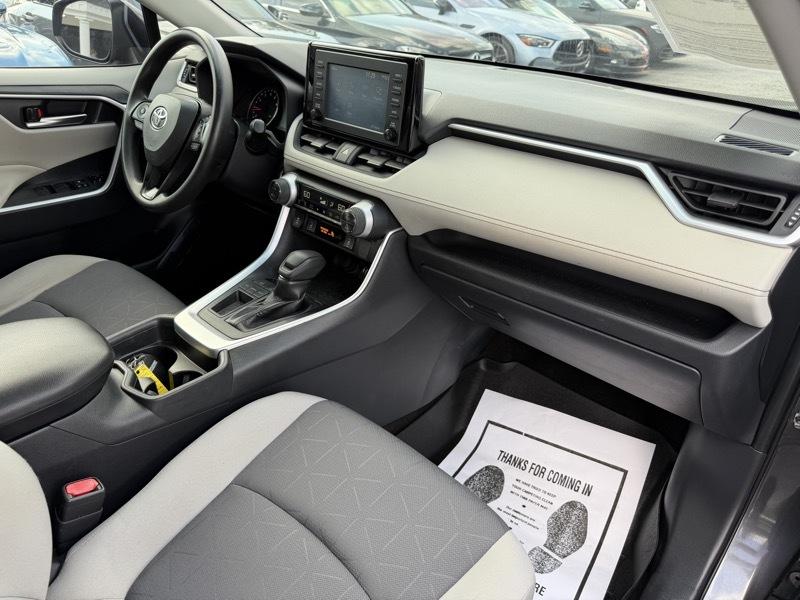 Toyota RAV4 XLE 2019