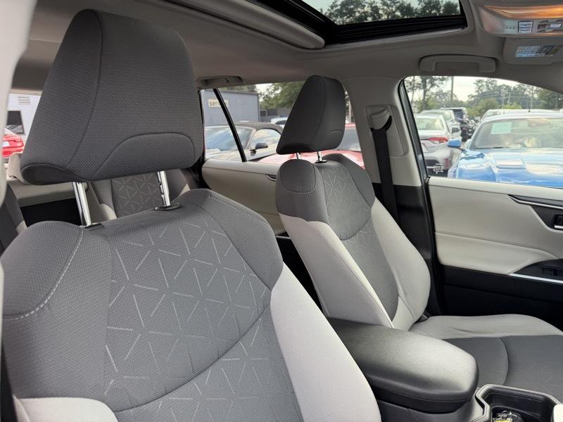Toyota RAV4 XLE 2019