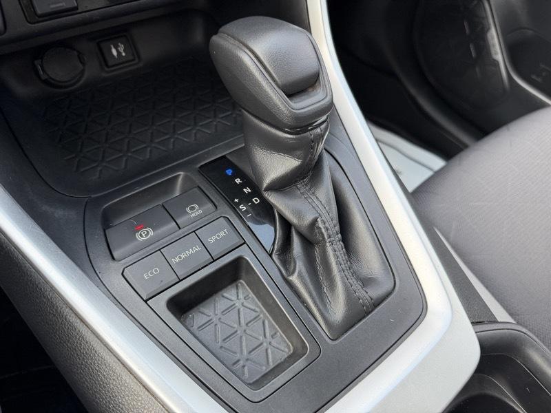 Toyota RAV4 XLE 2019