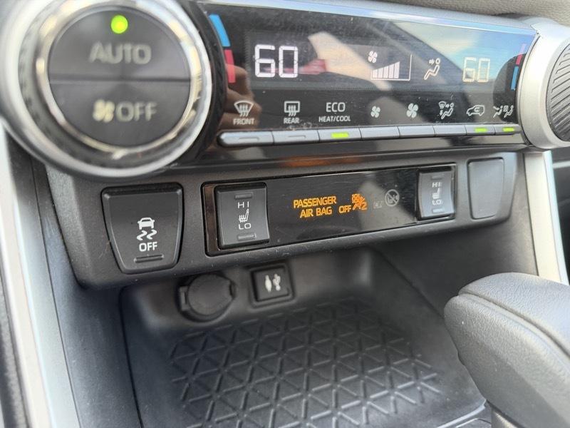 Toyota RAV4 XLE 2019