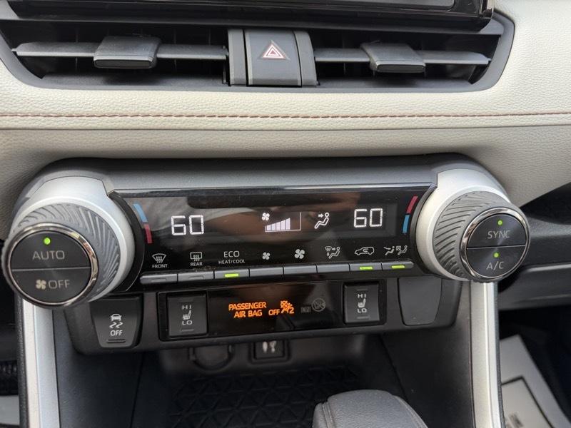 Toyota RAV4 XLE 2019