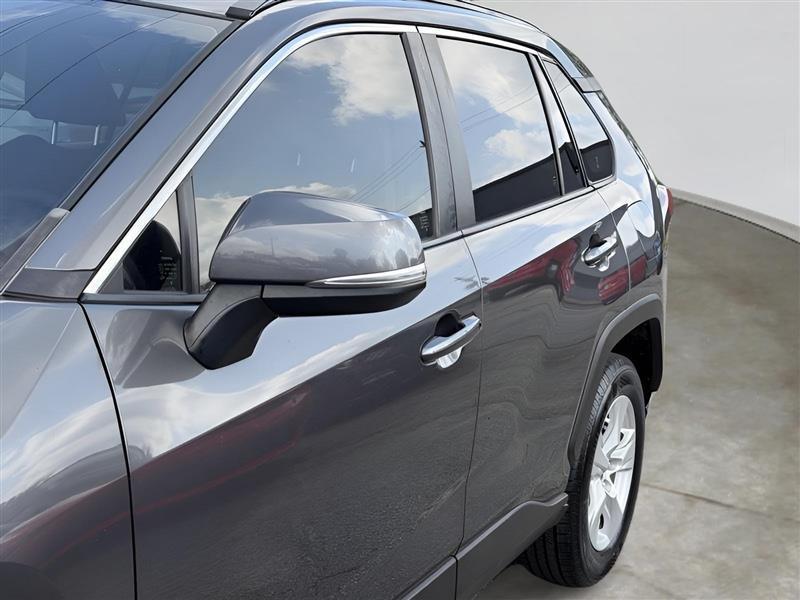 Toyota RAV4 XLE 2019