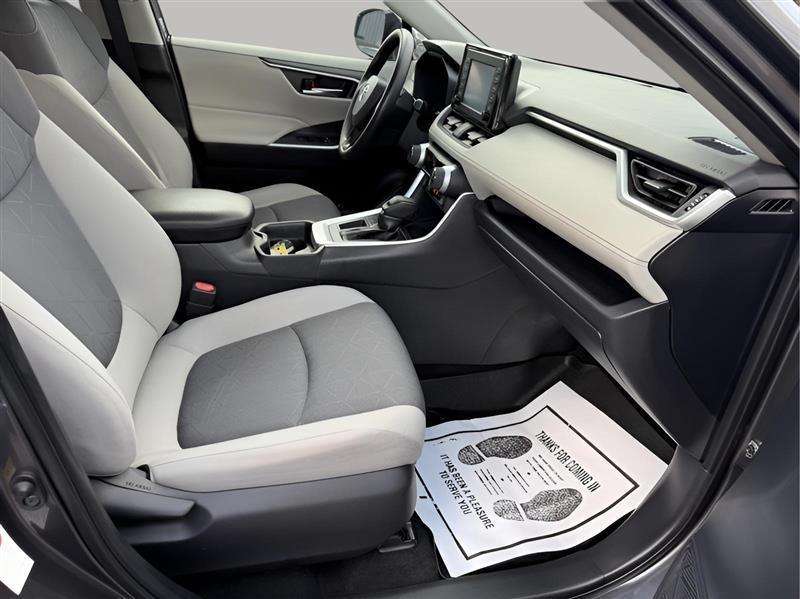 Toyota RAV4 XLE 2019