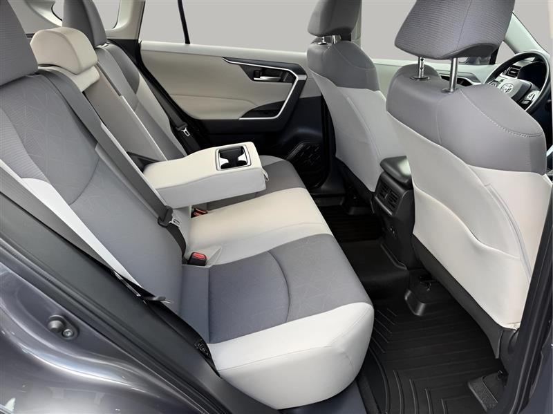 Toyota RAV4 XLE 2019