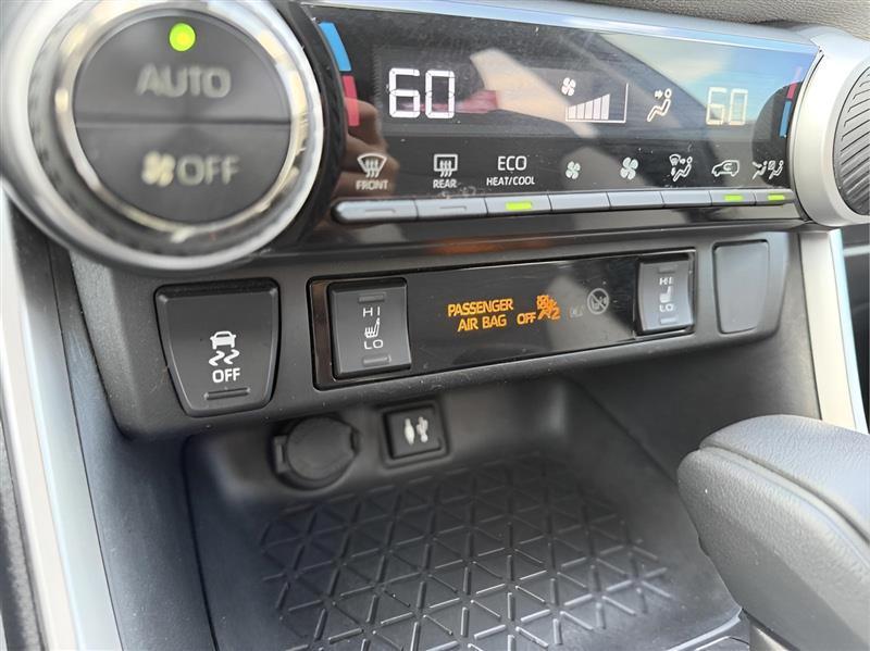 Toyota RAV4 XLE 2019